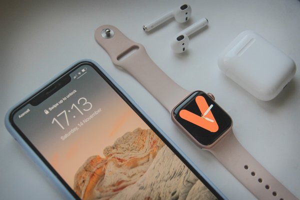 iOS : Le cœur des iPhones, iPads et iPods Touch - Innovations et performance au sommet